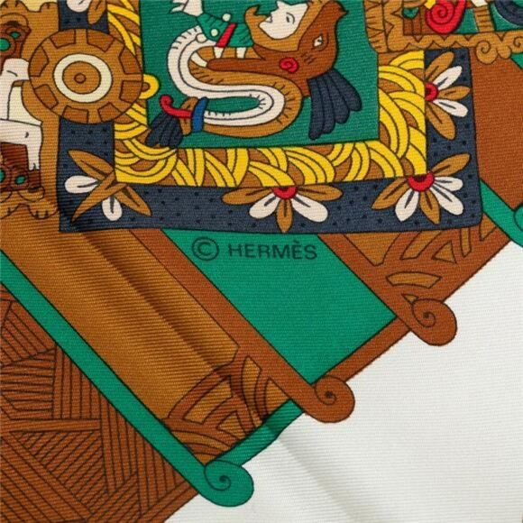 Hermes Astres Et Soleils Silk Scarf - Picture 4 of 6